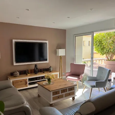 L'appartement Mireille לה לבאנדו
